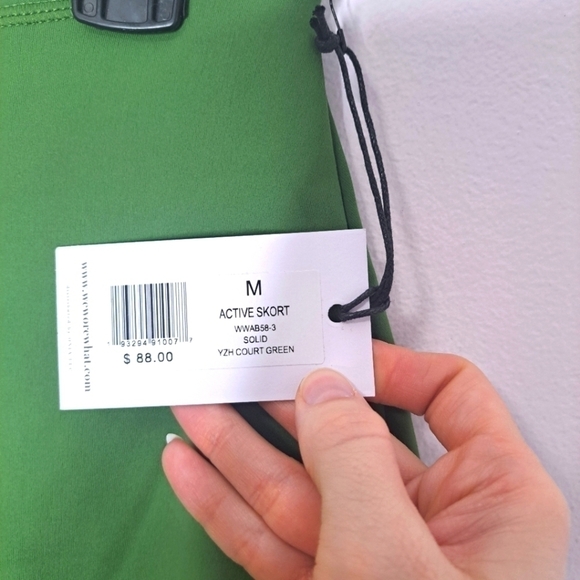 WeWoreWhat active skort green medium NWT - Picture 7 of 8